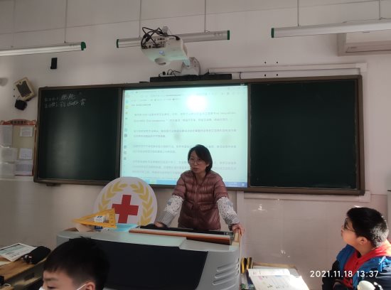 南京市江宁区觅秀街中学开展“世界艾滋病日”宣传活动2