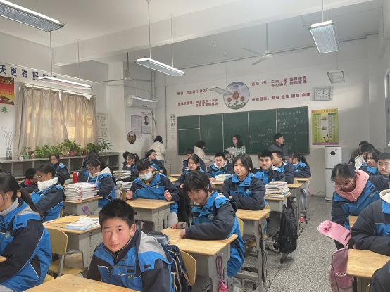 南京市江宁区觅秀街中学开展“世界卫生日”宣传活动3