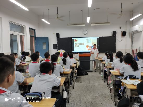 南京市江宁区觅秀街中学开展“全国爱牙日”宣传活动2